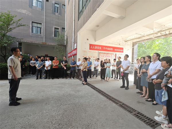 6月27日，一八六公司开展2025年消防安全教育培训及应急演练。摄影： (3).jpg