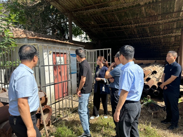 9月9日，陕煤地质集团对一八六公司进行放射源安全环保专项检查。摄影：沈楷琦 (1).jpg