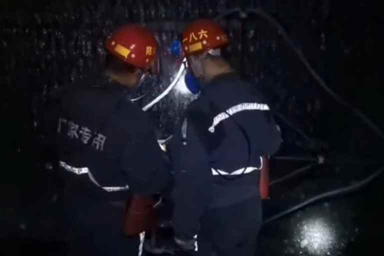一八六公司小保当煤矿瞬变电磁超前探查项目开工_副本.jpg